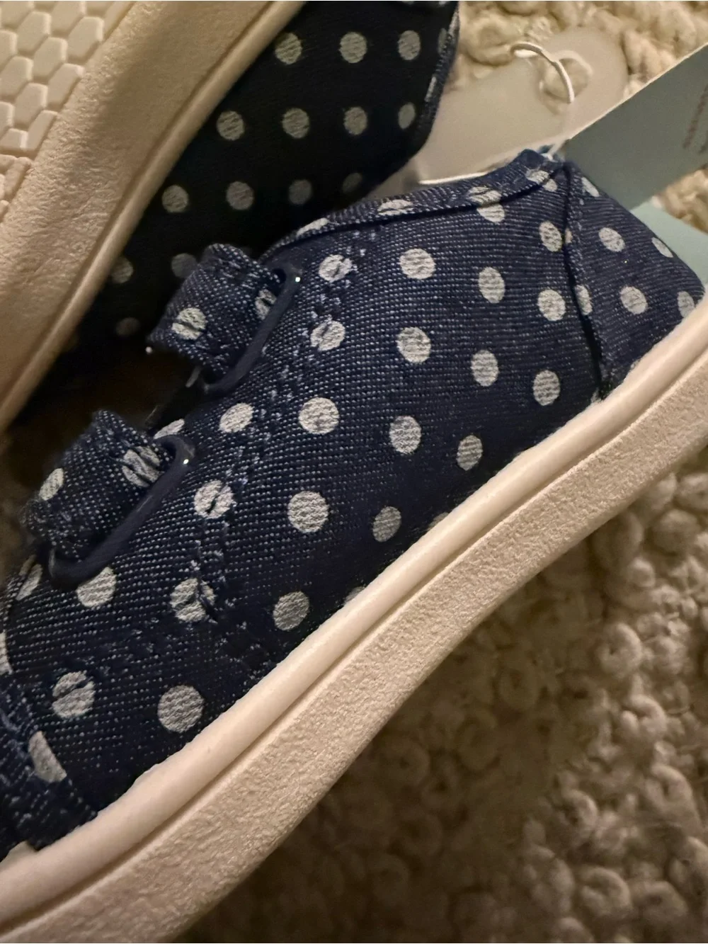 Cat & Jack Navy Polka Dot Sneakers with White Toe size 10t 10c nwt
